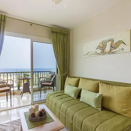 1bdr El Dorado Ocean View Americas شقة